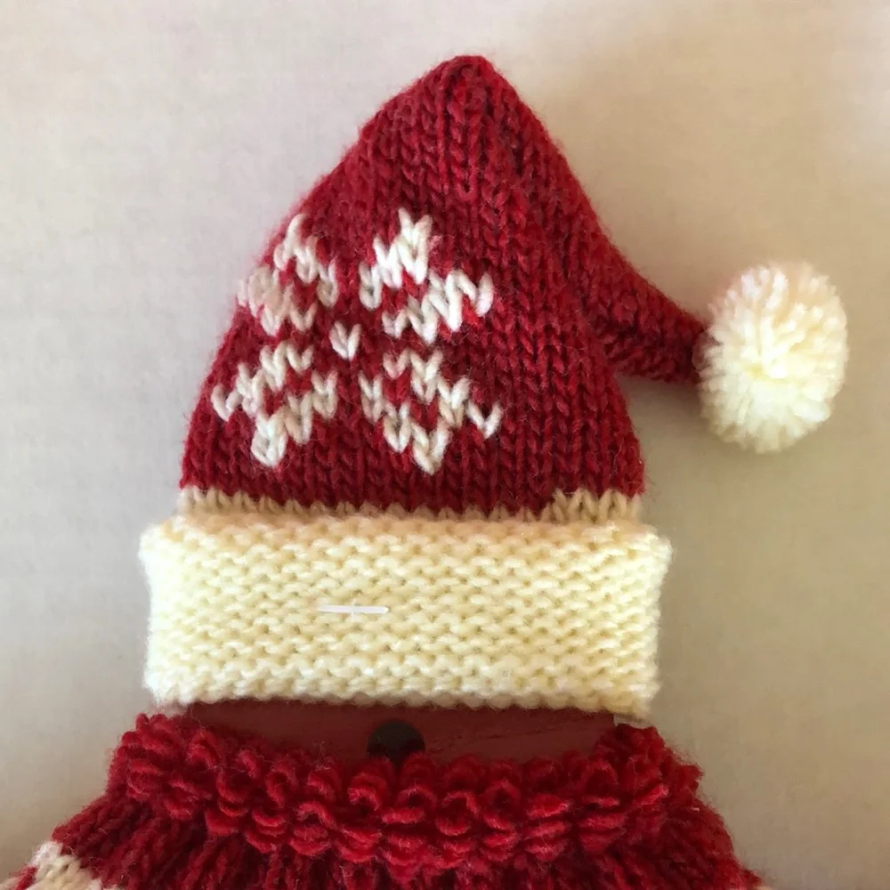 🌵3/$15 World Market Wine Olive Oil Bottle red ivory winter Hat & sweater